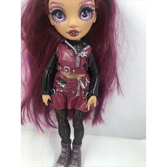 Rainbow High Mila Berrymore Doll Outfit & Boots Fashion MGA - Picture 3 of 16